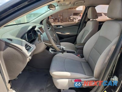 Zdjęcie 7 z 11 samochodu: 2018 CHEVROLET CRUZE LS VIN:1G1BC5SMXJ7127630 - miniatura
