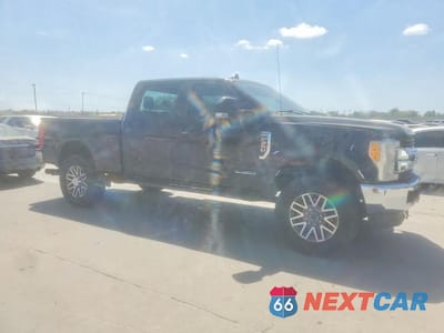 Czwarte zdjęcie samochodu z boku: 2019 FORD F250 SUPER DUTY VIN:1FT7W2BT9KEC76618 - miniatura