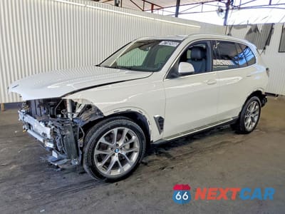 2026 BMW X5 XDRIVE40I 5UX23EU05T9078022 - główne zdjęcie licytacji z USA - miniatura
