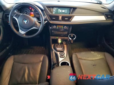 Zdjęcie 8 z 12 samochodu: 2013 BMW X1 XDRIVE28I VIN:WBAVL1C55DVR84388 - miniatura