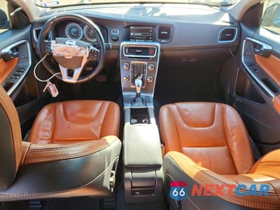Zdjęcie 8 z 13 samochodu: 2013 VOLVO S60 T5 VIN:YV1612FS6D2182027 - miniatura
