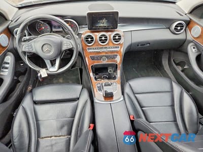 Zdjęcie 8 z 12 samochodu: 2015 MERCEDES-BENZ C 300 4MATIC VIN:55SWF4KB5FU096411 - miniatura