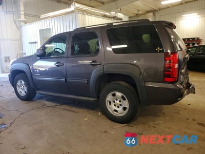 Drugie zdjęcie samochodu z przodu: 2011 CHEVROLET TAHOE K1500 LS VIN:1GNSKAE08BR200891 - miniatura