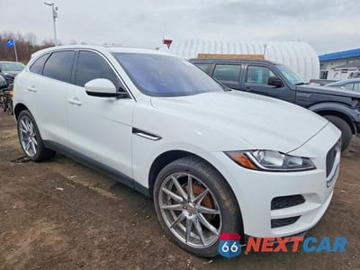 Czwarte zdjęcie samochodu z boku: 2019 JAGUAR F-PACE VIN:SADCS2FX4KA364933 - miniatura