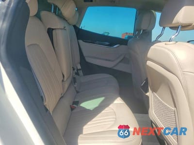 Zdjęcie 11 z 13 samochodu: 2019 MASERATI LEVANTE VIN:ZN661XUA3KX328038 - miniatura