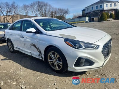 Czwarte zdjęcie samochodu z boku: 2019 HYUNDAI SONATA SEL VIN:5NPE34AF9KH733175 - miniatura