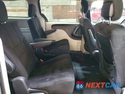 Zdjęcie 11 z 12 samochodu: 2011 DODGE GRAND CARAVAN CREW VIN:2D4RN5DG2BR700059 - miniatura