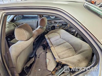 Zdjęcie 10 z 11 samochodu: 1999 HONDA ACCORD EX VIN:1HGCG5552XA011842 - miniatura