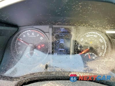 Zdjęcie 9 z 12 samochodu: 2018 TOYOTA TACOMA SR VIN:5TFSX5ENXJX062990 - miniatura
