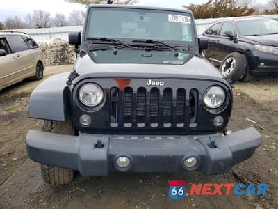 Piąte zdjęcie samochodu w środku: 2015 JEEP WRANGLER UNLIMITED SAHARA VIN:1C4HJWEG6FL524883 - miniatura