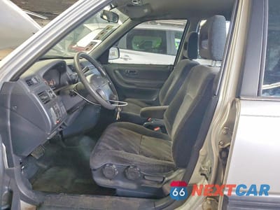 Zdjęcie 7 z 11 samochodu: 2000 HONDA CR-V LX VIN:JHLRD2842YC018253 - miniatura