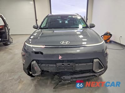 Piąte zdjęcie samochodu w środku: 2025 HYUNDAI KONA SEL VIN:KM8HBCAB5SU328763 - miniatura