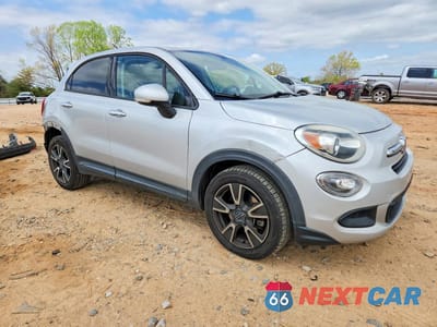 Czwarte zdjęcie samochodu z boku: 2016 FIAT 500X EASY VIN:ZFBCFXBT8GP492647 - miniatura