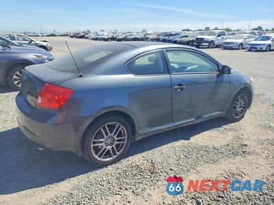 Trzecie zdjęcie samochodu z tyłu: 2006 SCION TC BASE VIN:JTKDE177X60094398 - miniatura