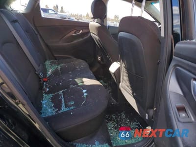 Zdjęcie 10 z 12 samochodu: 2018 HYUNDAI ELANTRA GT BASE VIN:KMHH35LE9JU034880 - miniatura