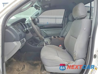 Zdjęcie 7 z 11 samochodu: 2013 TOYOTA TACOMA VIN:5TFPX4EN6DX017341 - miniatura