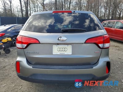 Zdjęcie 6 z 14 samochodu: 2014 KIA SORENTO LX VIN:5XYKTCA6XEG535004 - miniatura