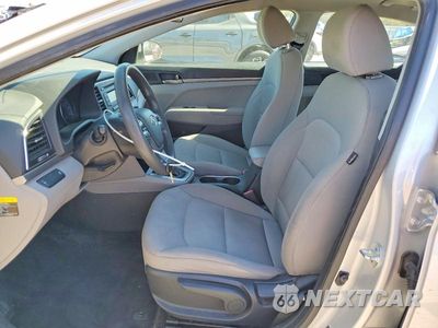 Zdjęcie 7 z 11 samochodu: 2017 HYUNDAI ELANTRA SE VIN:5NPD74LF9HH178749 - miniatura