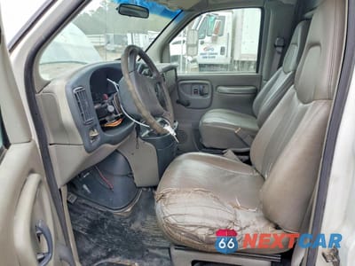 Zdjęcie 7 z 14 samochodu: 2000 CHEVROLET EXPRESS G3500 DELIVERY TRUCK VIN:1GBHG31R4Y1162642 - miniatura