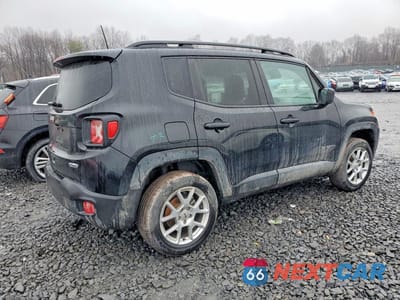 Trzecie zdjęcie samochodu z tyłu: 2022 JEEP RENEGADE LATITUDE VIN:ZACNJDB15NPN78979 - miniatura