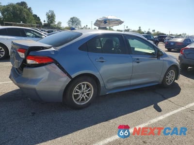 Trzecie zdjęcie samochodu z tyłu: 2022 TOYOTA COROLLA HYBRID LE VIN:JTDEAMDE3NJ057178 - miniatura