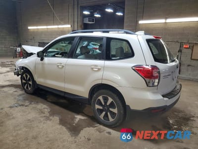 Drugie zdjęcie samochodu z przodu: 2018 SUBARU FORESTER 2.5I VIN:JF2SJABC1JH562139 - miniatura