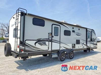 Czwarte zdjęcie samochodu z boku: 2019 JAYCO WHITE HAWK CAMPER VIN:1UJBJ0BS7K14A0313 - miniatura