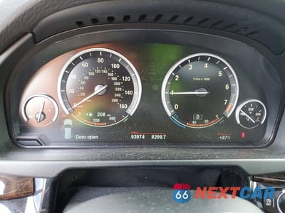 Zdjęcie 9 z 13 samochodu: 2014 BMW X5 XDRIVE35I VIN:5UXKR0C57E0H27893 - miniatura
