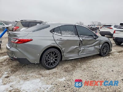 Trzecie zdjęcie samochodu z tyłu: 2025 TOYOTA CAMRY SE VIN:4T1DBADK8SU525683 - miniatura