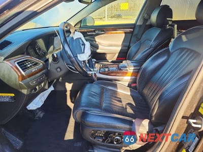 Zdjęcie 7 z 11 samochodu: 2019 GENESIS G90 5.0 ULTIMATE VIN:KMTF54JH8KU054568 - miniatura