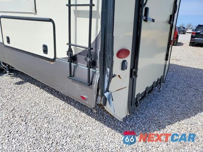 Zdjęcie 9 z 10 samochodu: 2018 JAYCO JAYCO VIN:1UJCJSCVXJ1LD0068 - miniatura