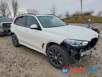 Czwarte zdjęcie samochodu z boku: 2022 BMW X5 XDRIVE40I VIN:5UXCR6C01N9L04845 - miniatura