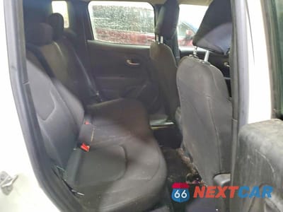 Zdjęcie 10 z 12 samochodu: 2021 JEEP RENEGADE SPORT VIN:ZACNJCAB1MPM27169 - miniatura