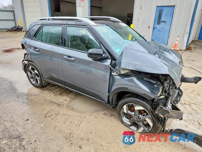 Czwarte zdjęcie samochodu z boku: 2025 HYUNDAI VENUE SEL VIN:KMHRC8A31SU404356 - miniatura