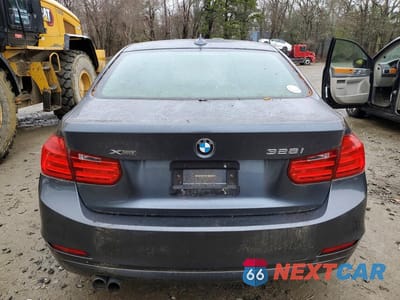 Zdjęcie 6 z 11 samochodu: 2015 BMW 328 XI SULEV VIN:WBA3B5G59FNS20171 - miniatura