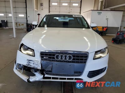 Piąte zdjęcie samochodu w środku: 2011 AUDI A4 VIN:WAUFFAFL6BN051389 - miniatura