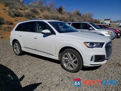 Czwarte zdjęcie samochodu z boku: 2020 AUDI Q7 PREMIUM PLUS VIN:WA1LXAF71LD003077 - miniatura