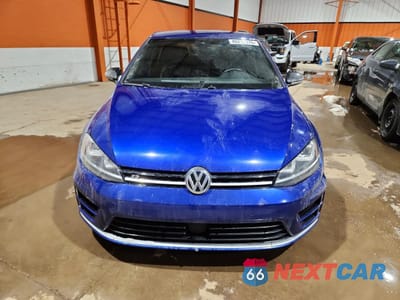 Piąte zdjęcie samochodu w środku: 2017 VOLKSWAGEN GOLF R VIN:WVWVF7AU3HW170215 - miniatura