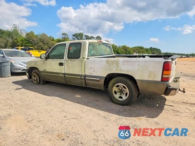 Drugie zdjęcie samochodu z przodu: 2001 CHEVROLET SILVERADO C1500 VIN:2GCEC19V711343492 - miniatura