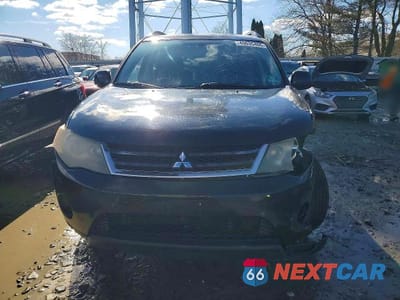 Piąte zdjęcie samochodu w środku: 2008 MITSUBISHI OUTLANDER ES VIN:JA4LS21W98Z009657 - miniatura