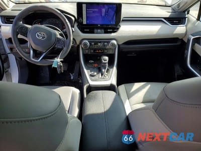 Zdjęcie 8 z 14 samochodu: 2024 TOYOTA RAV4 HYBRID XLE PREMIUM VIN:4T3B6RFV8RU146265 - miniatura