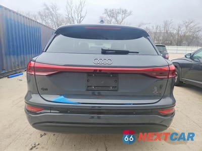 Zdjęcie 6 z 13 samochodu: 2025 AUDI Q6 E-TRON PREMIUM VIN:WA114BGFXSA044514 - miniatura