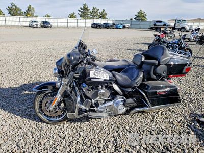 Trzecie zdjęcie samochodu z tyłu: 2013 HARLEY-DAVIDSON FLHTK ELECTRA GLIDE ULTRA LIMITED VIN:1HD1KEM16DB631147 - miniatura