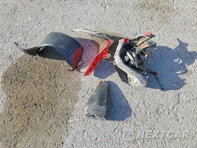 Zdjęcie 9 z 10 samochodu: 2024 DUCATI PANIGALE V4S VIN:ZDMDAGWW1RB009170 - miniatura