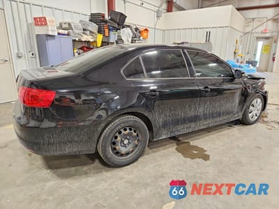 Trzecie zdjęcie samochodu z tyłu: 2014 VOLKSWAGEN JETTA SE VIN:3VWB17AJ2EM443340 - miniatura