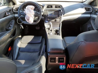Zdjęcie 8 z 12 samochodu: 2017 NISSAN MAXIMA 3.5 SV VIN:1N4AA6AP3HC393301 - miniatura