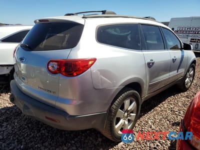 Trzecie zdjęcie samochodu z tyłu: 2012 CHEVROLET TRAVERSE LT VIN:1GNKRGED9CJ389987 - miniatura