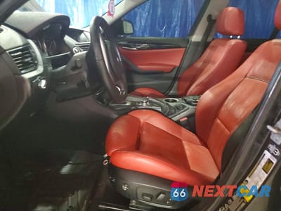 Zdjęcie 7 z 13 samochodu: 2015 BMW X1 XDRIVE28I VIN:WBAVL1C57FVY29229 - miniatura