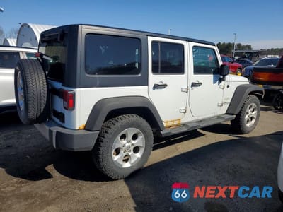 Trzecie zdjęcie samochodu z tyłu: 2015 JEEP WRANGLER UNLIMITED SAHARA VIN:1C4HJWEG7FL689843 - miniatura