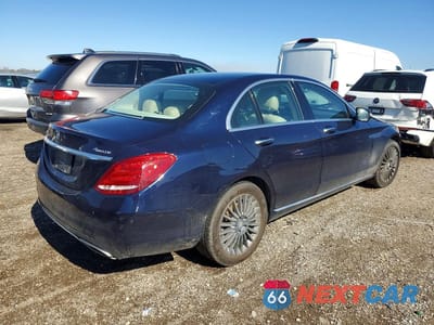 Trzecie zdjęcie samochodu z tyłu: 2015 MERCEDES-BENZ C 300 4MATIC VIN:55SWF4KB7FU029339 - miniatura